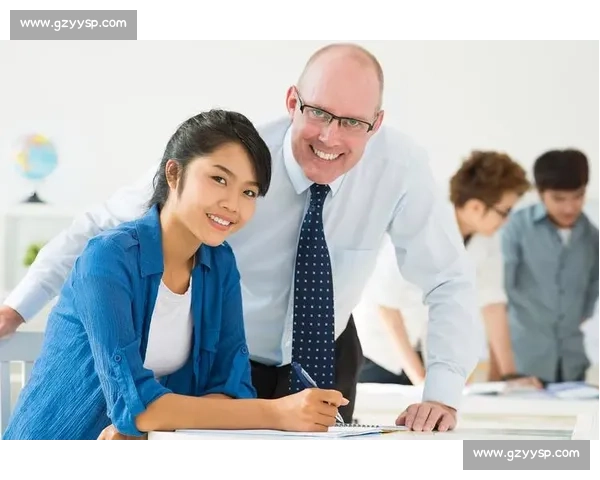 阿尔巴盛赞恩里克：世界最佳教练，足球内外皆导师